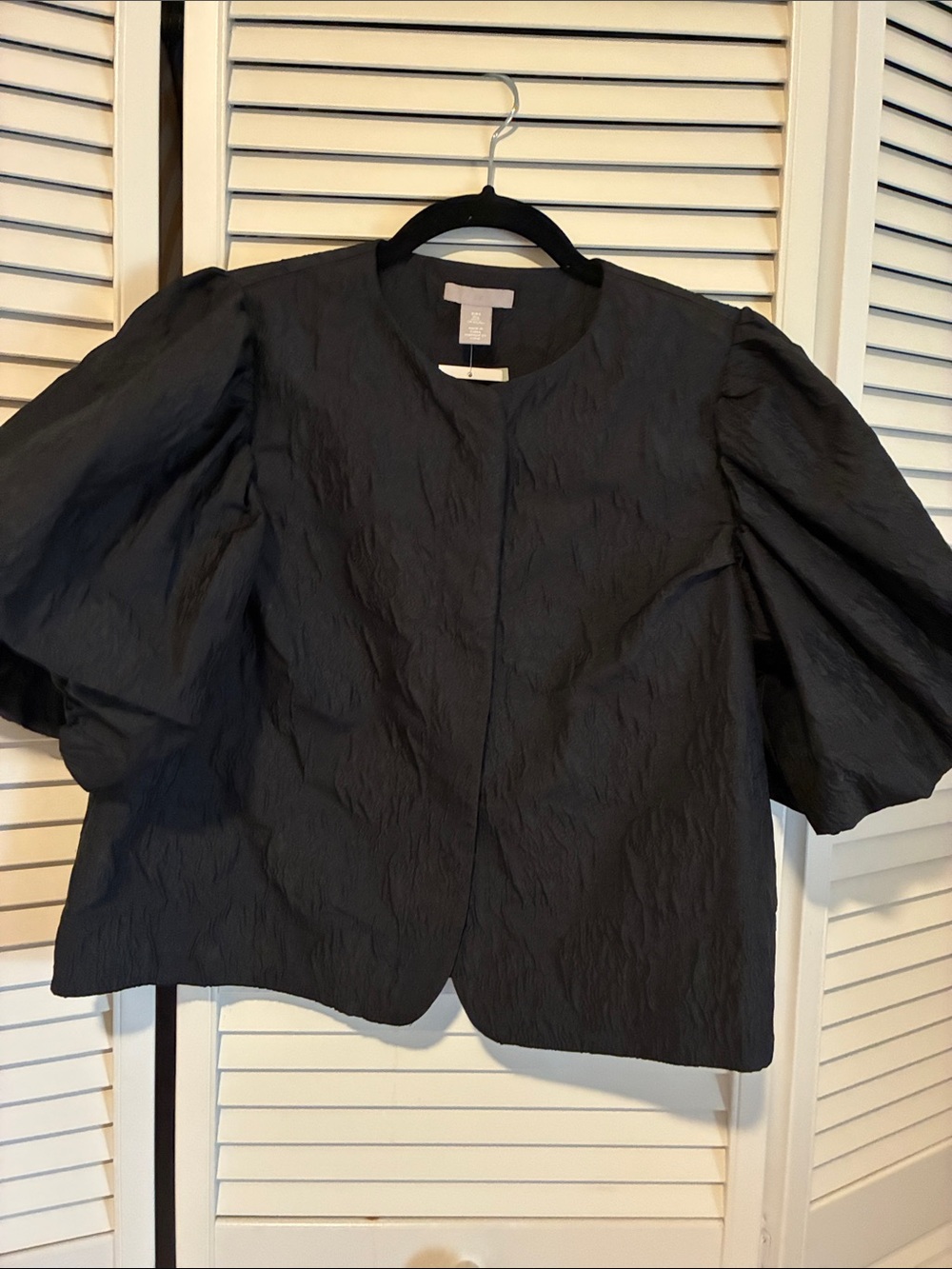 H&M Black Puff-Sleeve Cropped Blouse